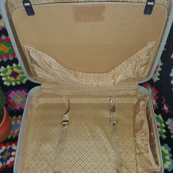 Vintage Samsonite Suitcase - Picture 3 of 3